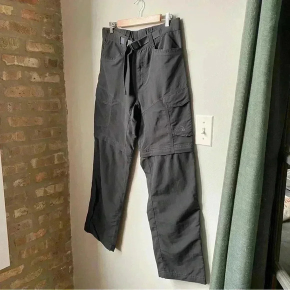 The North Face Men’s Convertible Cargo Trail Pants Dark Gray M Zip-Off to Shorts - Picture 1 of 11